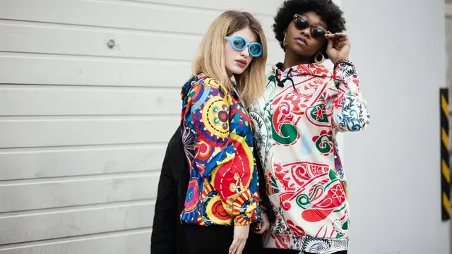 4 Tips Padu Padan Warna Baju agar Terlihat Stylish dan Lebih Menarik