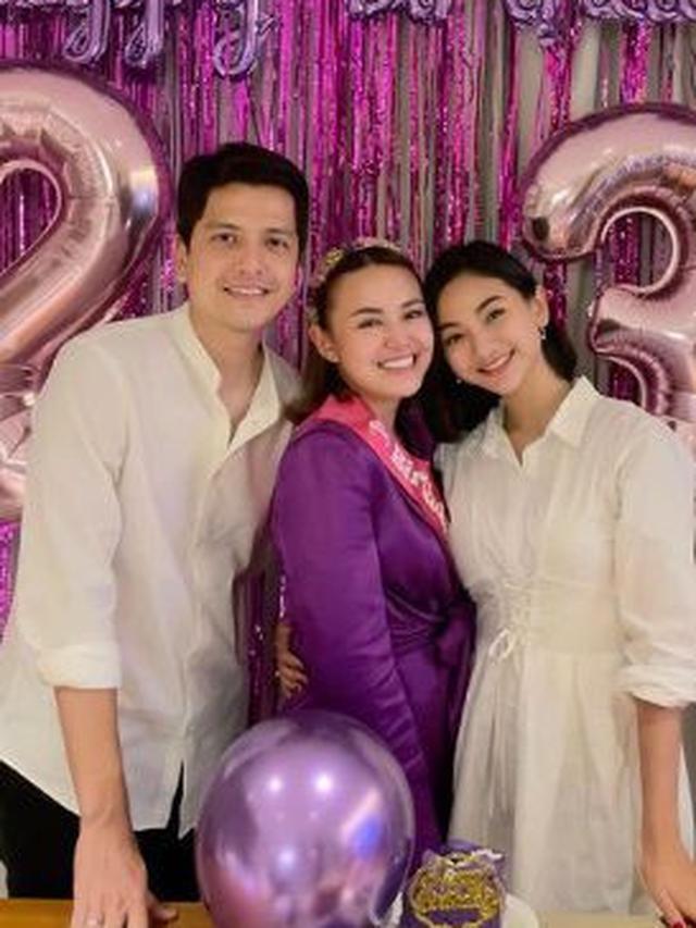 6 Potret Ulang Tahun Amanda Manopo yang ke-22 Tahun, Tenteng Tas Ditaksir Seharga Mobil