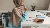 Instead Artinya Sebagai Gantinya: Pengertian, Penggunaan, dan Contoh Kalimatnya