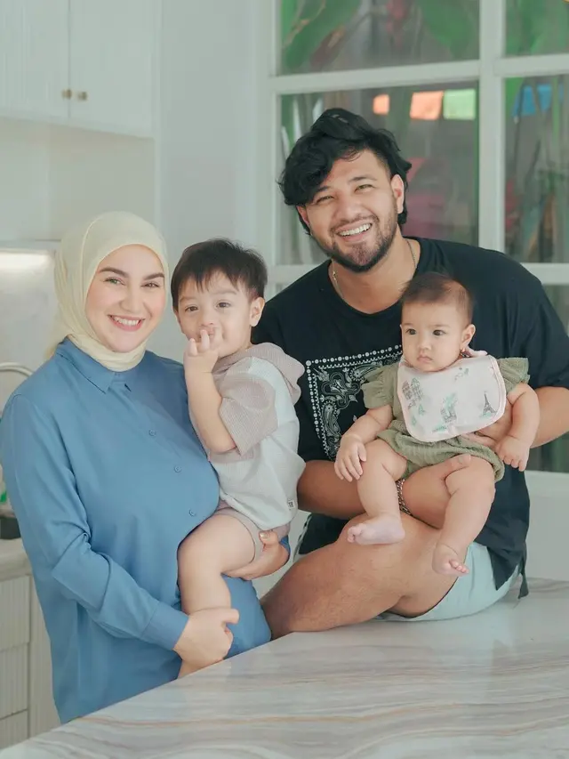 6 Potret Terbaru Ammar Zoni dengan Berat Badan Lebih Dari 100 Kg, Bikin Pangling