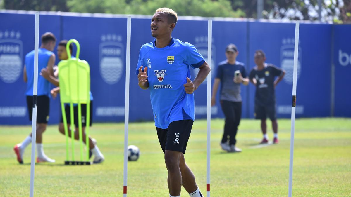 Mulai Unjuk Gigi di Persib, Ikhwan Tanamal Incar 3 Poin di Markas Persija