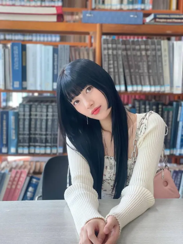 Bae Suzy (Instagram/skuukzky)