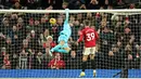 Pada laga yang berlangsung sengit ini, Manchester United sempat mendominasi permainan di awal laga. Bahkan, mereka berhasil unggul cepat saat pertandingan baru memasuki menit ke-3. (AP Photo/Dave Thompson)