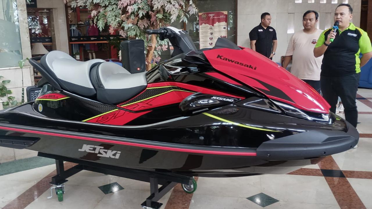 Kawasaki Luncurkan Jet Ski dengan Mesin Sebanding Mobil