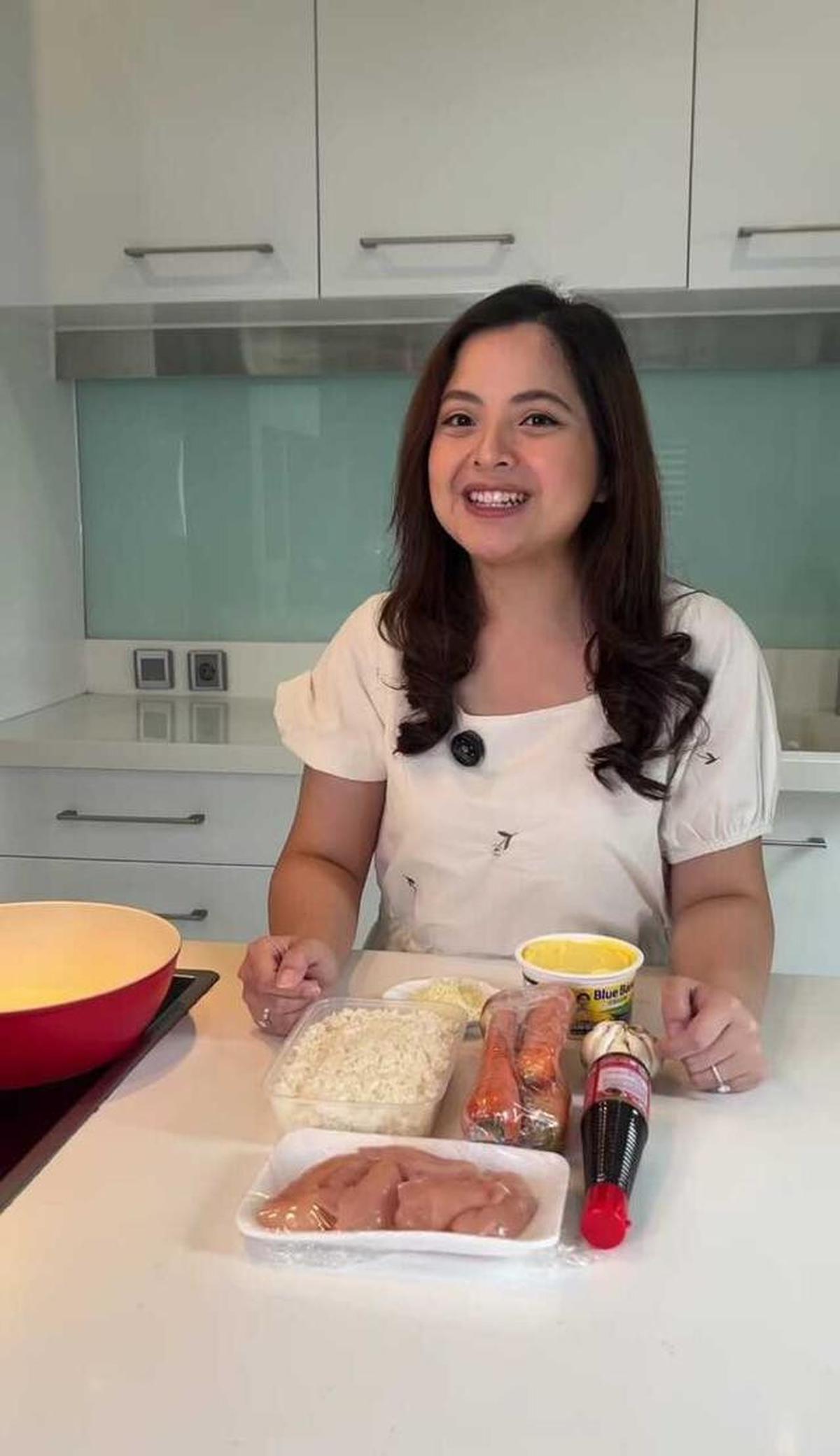 4 Potret Dapur dan Meja Makan Tasya Kamila, Referensi Desain Sederhana Tapi Elegan