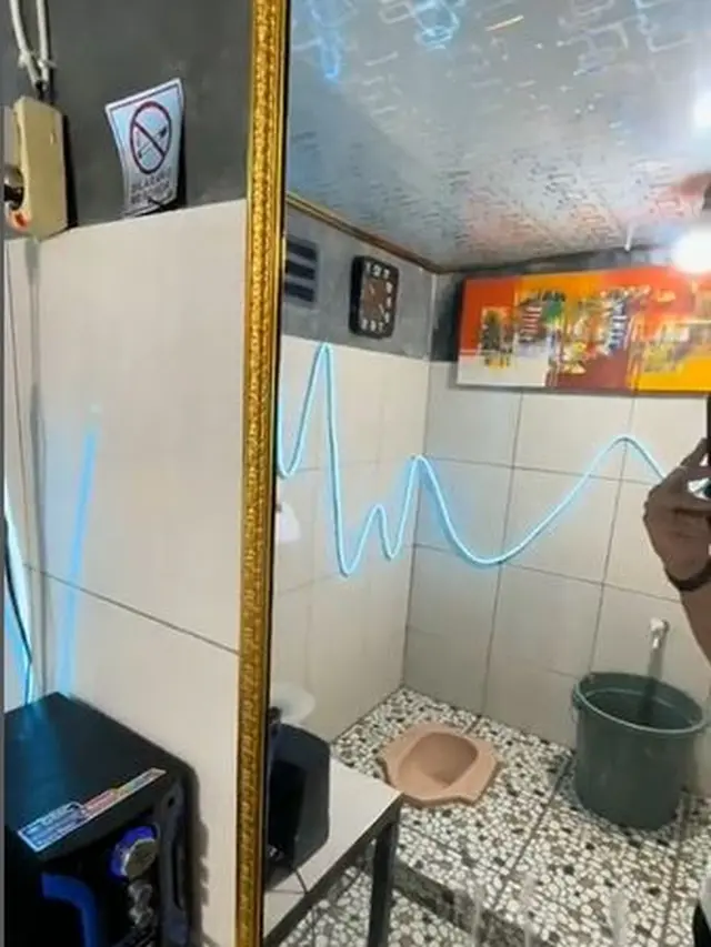 6 Pajangan di Kamar Mandi Ini Bikin Suasana Jadi Beda, Kelewat Unik