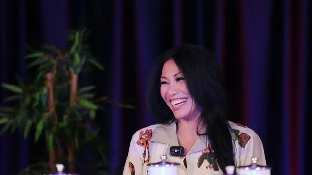 Anggun.