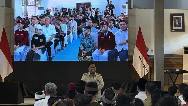 Presiden Prabowo Subianto tinjau langsung Sekolah Rakyat Menengah Pertama (SRMP) 17 Tabanan, Bali, Minggu (7/6/2026).
