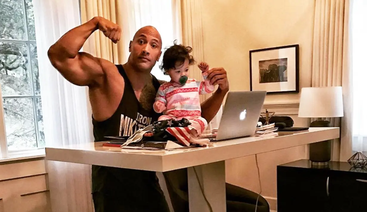 Dwayne Johnson alias The Rock sedang kerja bareng bersama Jasmine nih! (instagram/therock)