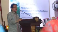 Menteri Agraria dan Tata Ruang (ATR)/Badan Pertanahan Nasional (BPN) Sofyan Djalil memberi sambutan saat acara Hari Tata Ruang Nasional 2017 di Gedung Kementerian ATR/BPN, Jakarta, Selasa (14/11).  (Liputan6.com/Angga Yuniar)