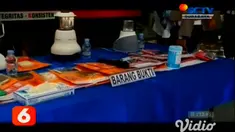 Aparat Kepolisian Kota Gresik, Jawa Timur, berhasil membekuk 54 tersangka kasus narkoba dengan barang bukti 139 gr sabu dan 1.700 butir pil koplo dalam kurun waktu 12 hari.Tak hanya dari kalangan dewasa, pelaku kasus narkoba didapati empat pemuda mas...