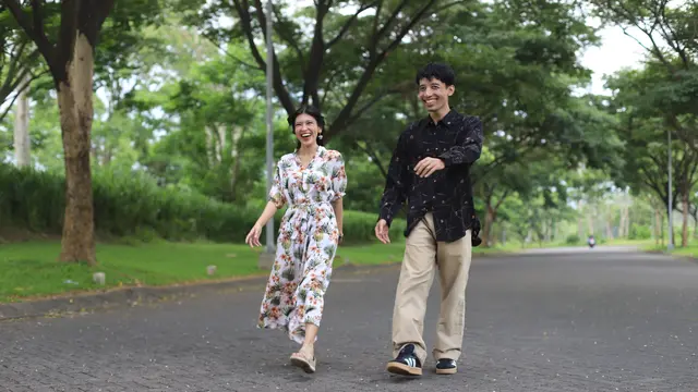 couple januari teman pasangan