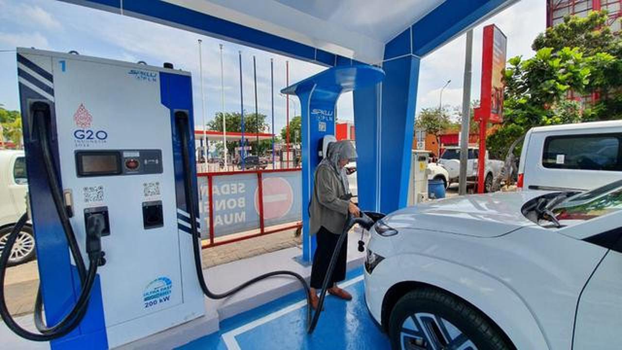 Indef Usul Mobil Listrik Kena Pajak Progresif, Ini Alasannya