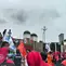 Massa Buruh Demo Depan Gedung DPR (AntaraNews)