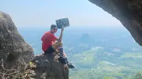 Seorang pendaki di Gunung Munara, Bogor. (Dok: Instagram https://www.instagram.com/p/Cz2NHB9Lw1R/?igsh=c2U5YTI5Nnp4b29q)