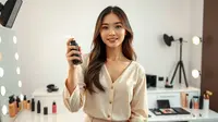 Fungsi Setting Spray: Rahasia Makeup Tahan Lama dan Flawless