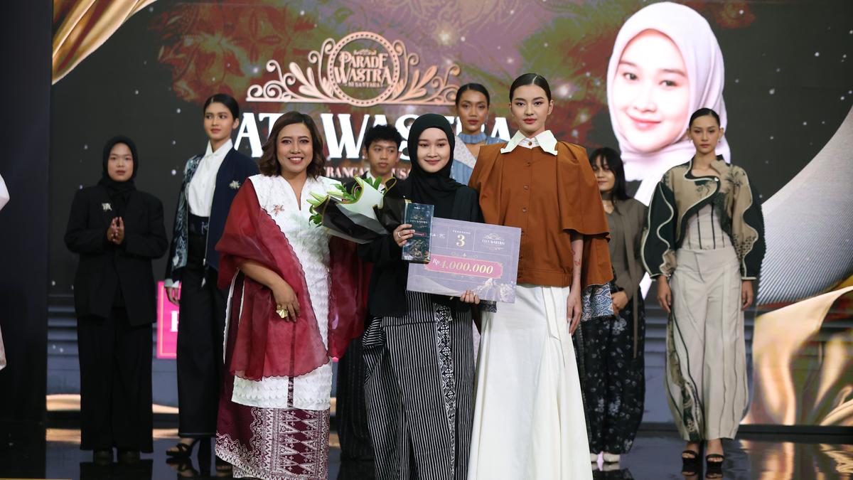 Ayu Nur Khofipah Hidupkan Memori Lewat Karyanya di Kompetisi Tata Wastra