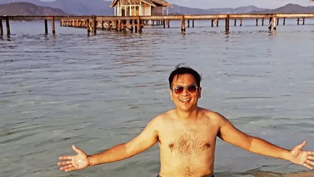Artis Punya Bulu Dada