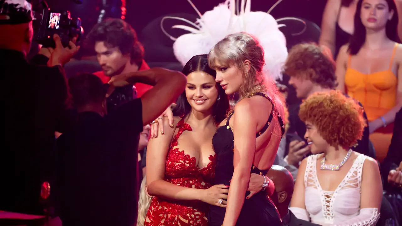 Taylor Swift Bakal Keliling Dunia untuk Pesta Lajang Bertabur Bintang Sebelum Dinikahi Travis Kelce