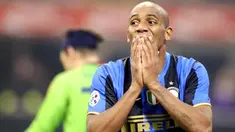 Inter Milan's defender Maicon reacts during the Italian Cup match between Inter Milan and Genoa at San Siro Stadium in Milan, on January 13, 2009. AFP PHOTO/DAMIEN MEYER