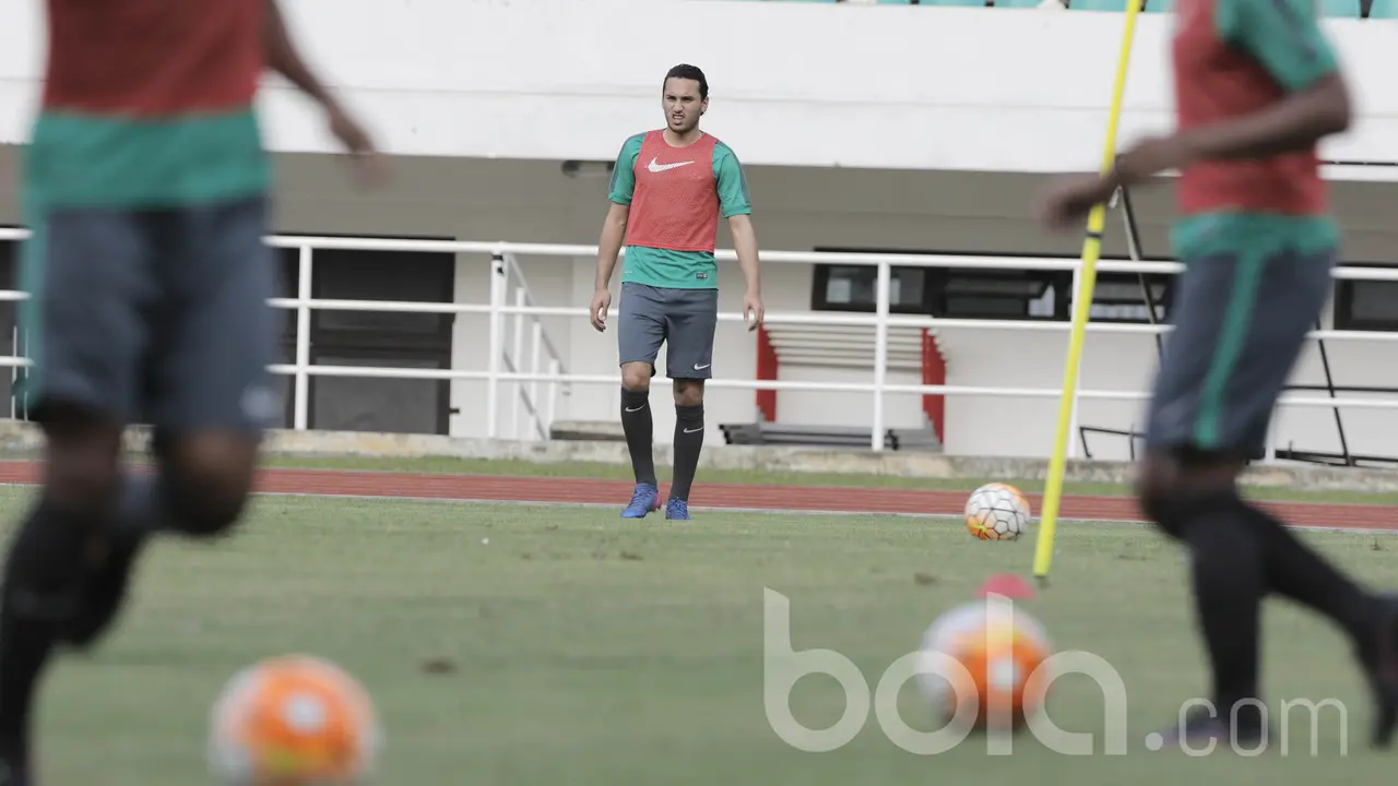 Ezra Walian, Timnas Indonesia U-22