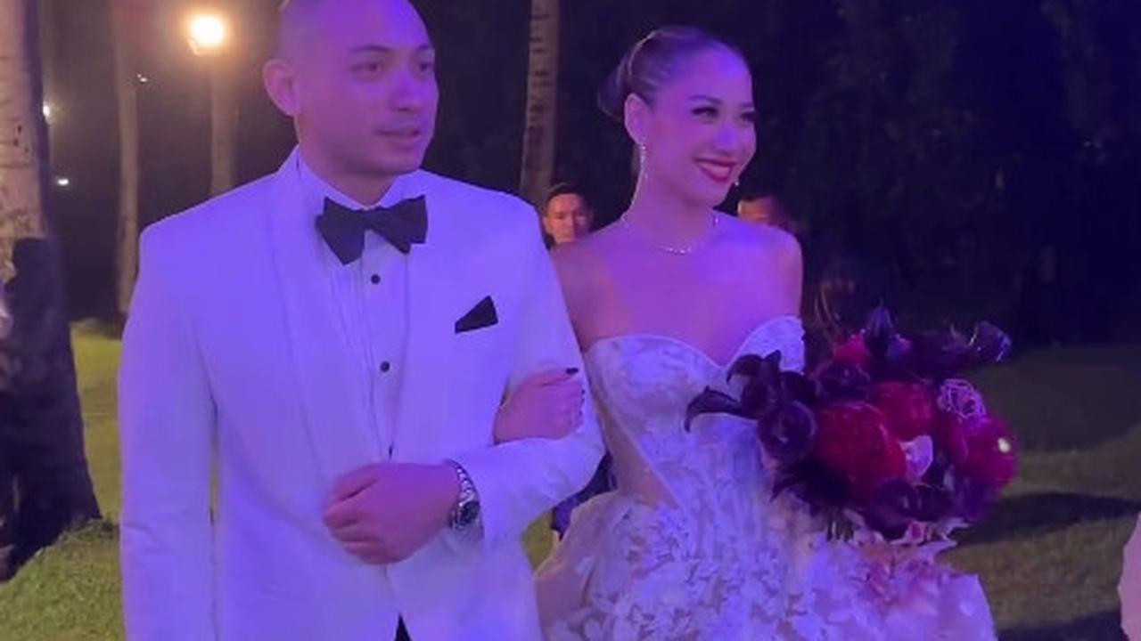 Potret Resepsi Mewah BCL dan Tiko di Bali, Wajah Penuh Senyum Bahagia - Noah Sinclair Ganteng Curi Perhatian
