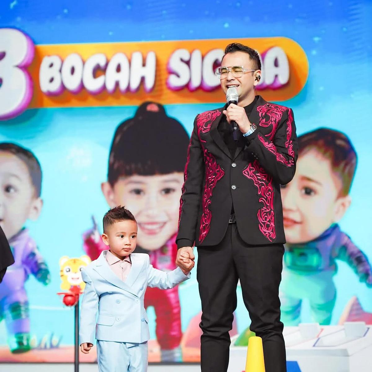 Potret Raffi Ahmad Syuting Ditemani Rafathar, Rayyanza dan Lily