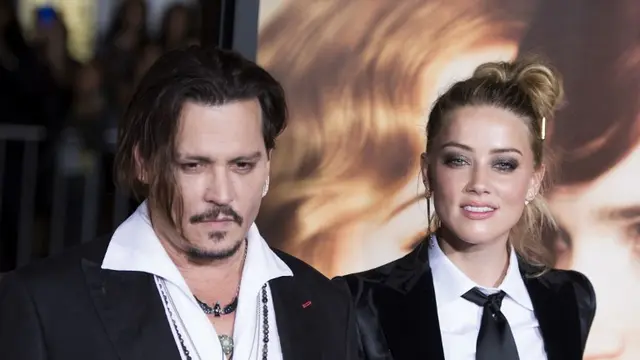 [Bintang] Johnny Depp - Amber Heard