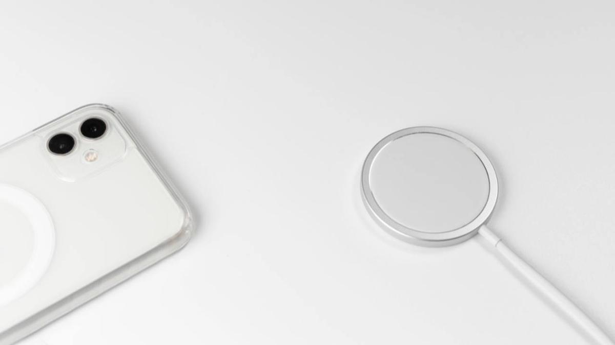 MagSafe Charger Terbaik yang Bikin Pengisian Daya iPhone Makin Praktis