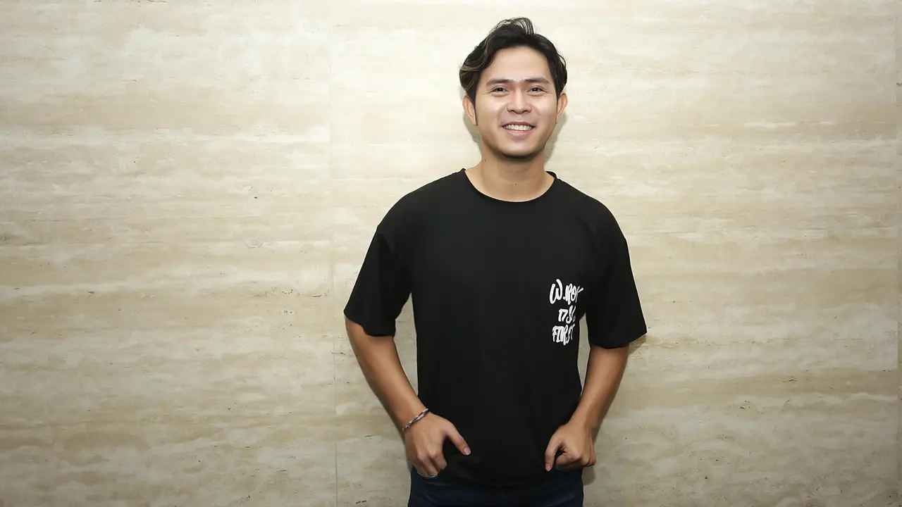 Cakra Khan