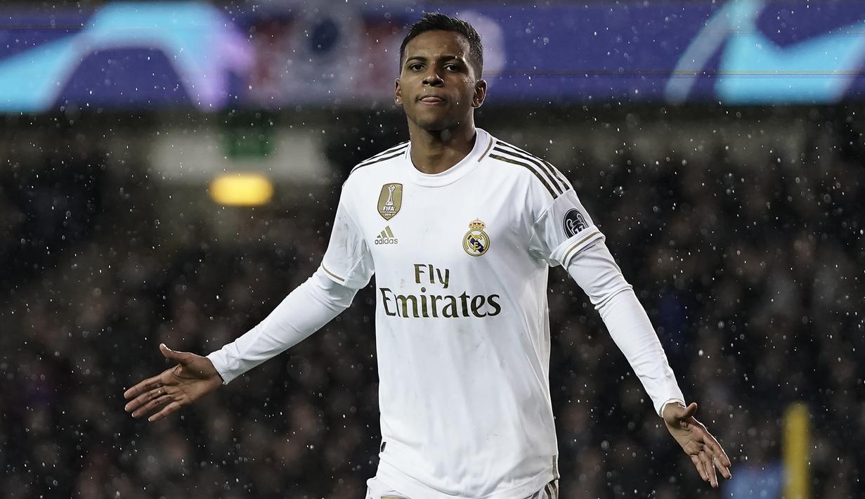 5. Rodrygo (Real Madrid) - Real Madrid menebus Rodrygo Goes dari Santos pada 15 Juni 2018. Madrid mengucurkan dana hingga 40 juta poundsterling untuk meminang Rodrygo yang saat itu berusia 17 tahun. (AFP/Kenzo Tribouillard)