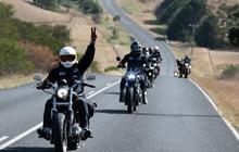 10 Potret Keseruan Andre Taulany Bersama Anggota 'The Prediksi' Touring di Australia, Tempuh Perjalanan Hampir 1.000 km