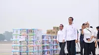 Presiden Jokowi melepas bantuan seberat 51,5 ton dari rakyat Indonesia untuk meringankan penderitaan masyarakat Palestina, pada Sabtu (4/11/2023). (Foto: Dok. Instagram @prabowo)