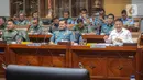 Menteri Pertahanan Prabowo Subianto diwakili oleh Wakil Menteri Pertahanan Muhammad Herindra. Panglima TNI Laksamana Yudo Margono hadir dalam rapat. (Liputan6.com/Faizal Fanani)