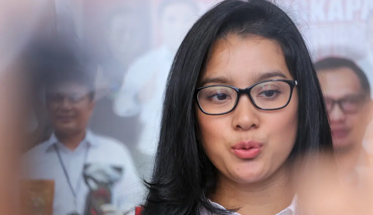 "(Kondisinya) Semuanya baik, kita memberikan rasa prihatin dan dukungan harus sabar dan mengikuti proses hukum sebagaimana mestinya," terangnya. (Adrian Putra/Bintang.com)