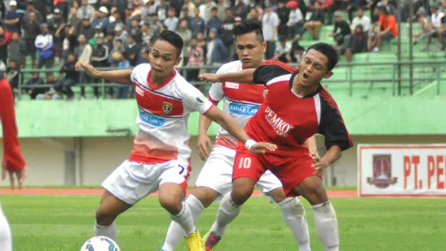 Persis Solo