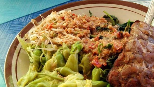 Makanan Khas Kendal Pecel Kembang Turi