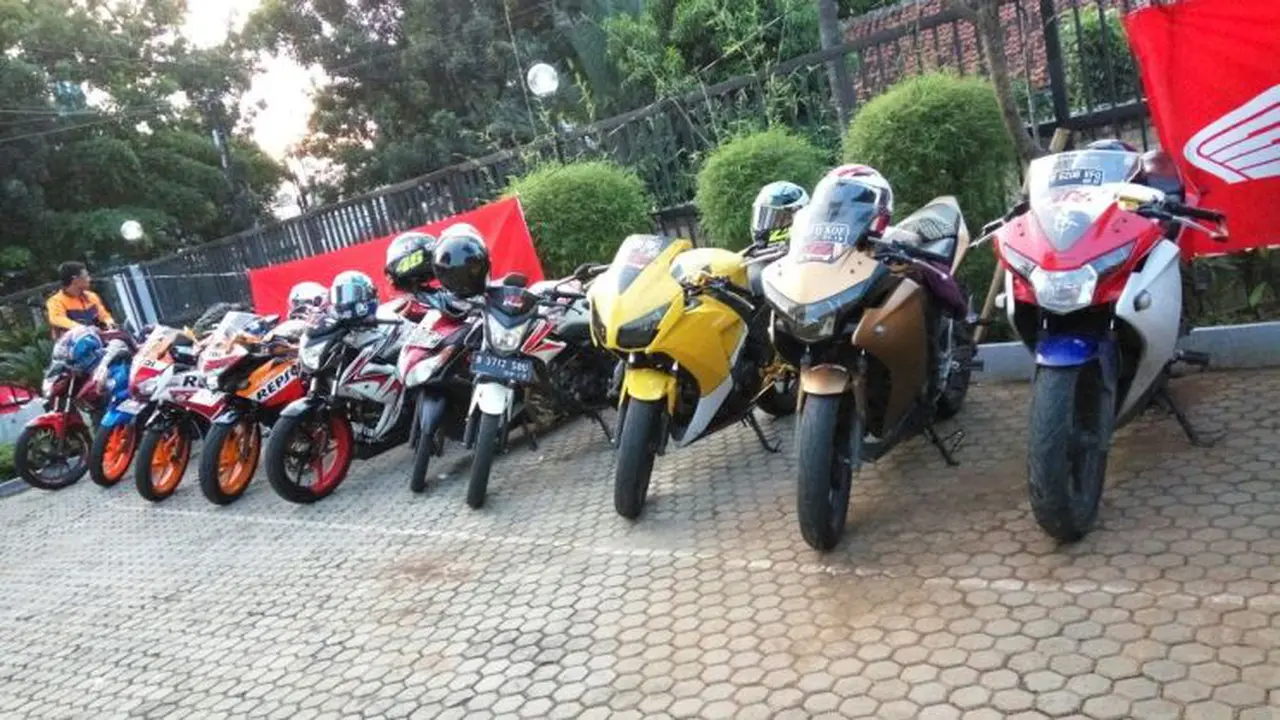 Nobar MotoGP Sambil Test Ride All New Honda CBR150R