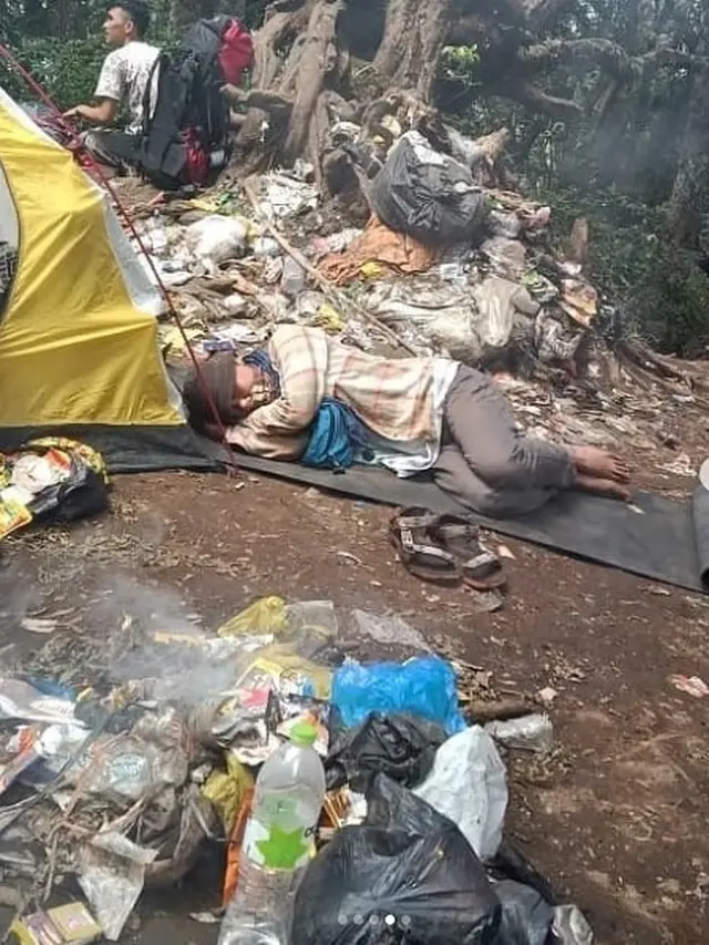 Potret Gunung Dempo di Sumatera Selatan Dipenuhi Sampah