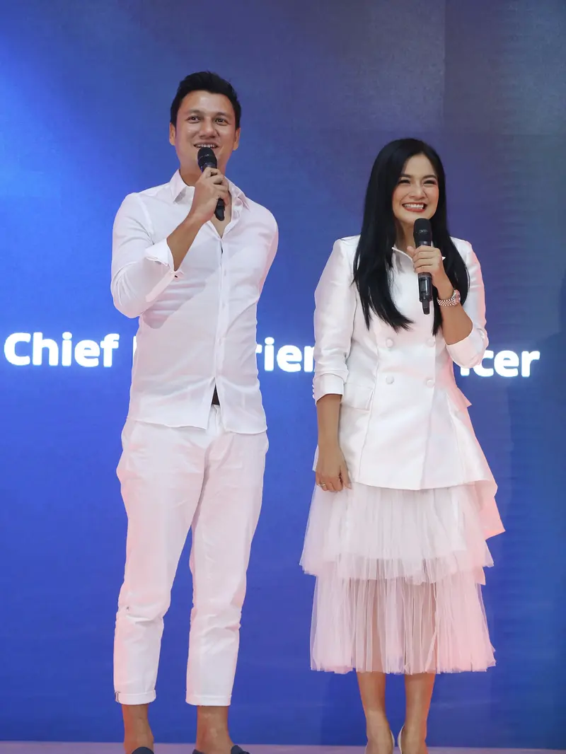 [Fimela] Christian Sugiono dan Titi Kamal