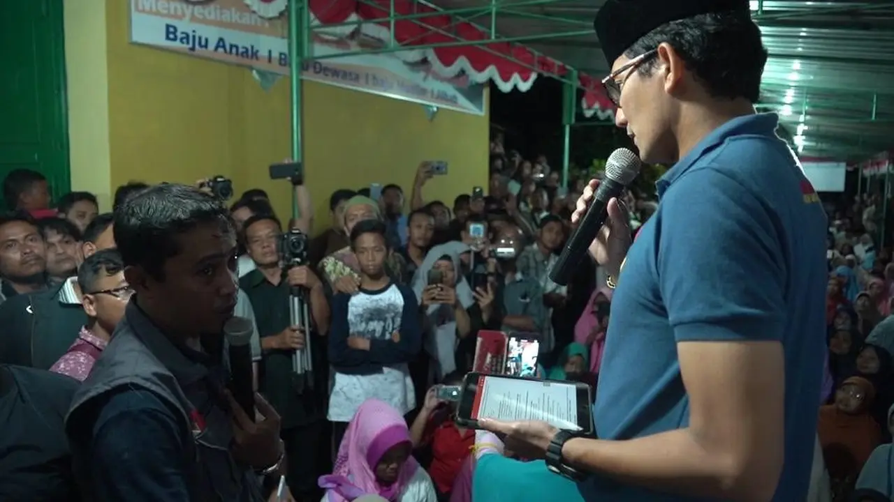 Calon wakil presiden nomor urut 02, Sandiaga Uno telat datang ke lokasi kampanye di Klaten, Jawa Tengah, Sabtu (29/12/2018) malam. (Istimewa)