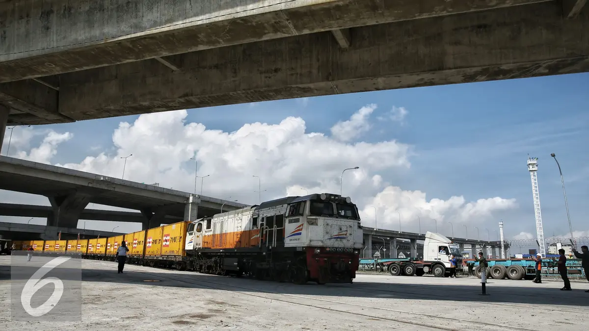 Foto Stasiun Jakarta International Container Terminal Hari Ini - Foto ...