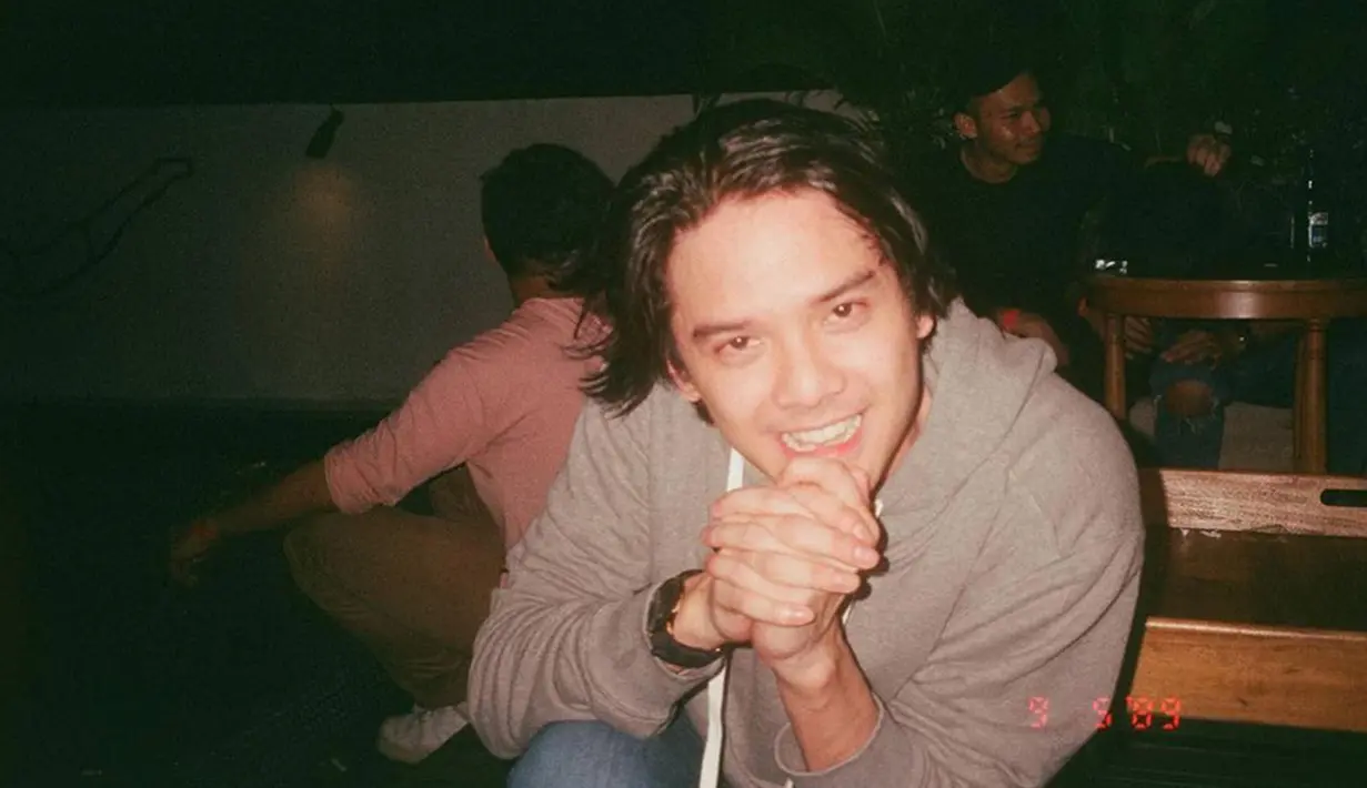 Aktor kelahiran 1993 ini sukses memerankan karakter Jojo dalam film Bebas sebagai pria kemayu dan mendapat komentar positif dari para penonton. (Liputan6.com/IG/@baskaramahendra)