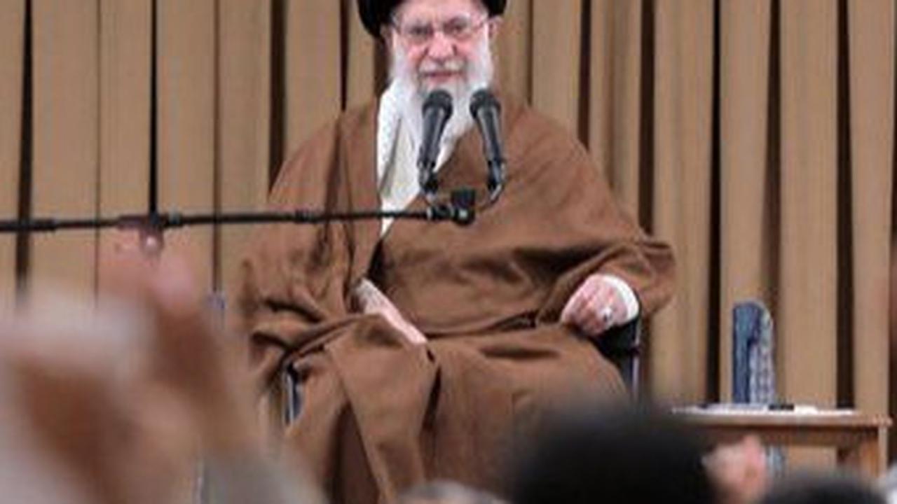 Sosok Ayatollah Ali Khamenei