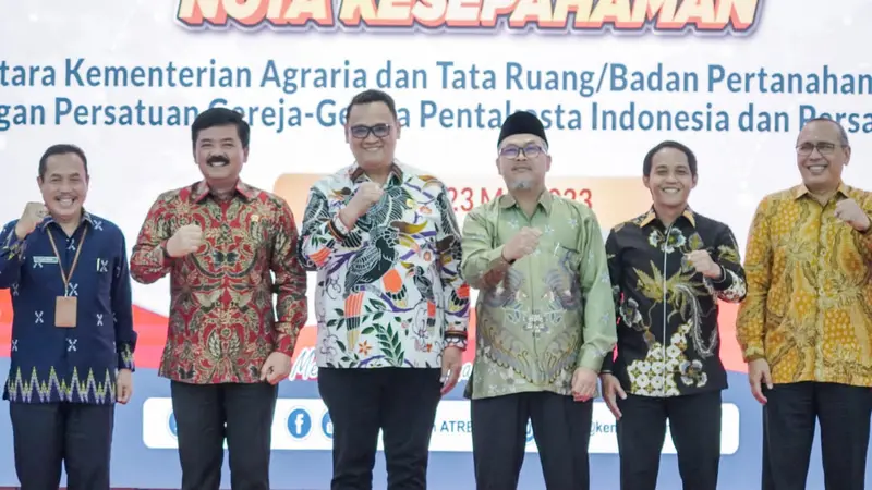 Kementerian Agraria dan Tata Ruang/Badan Pertanahan Nasional (ATR/BPN) melakukan penandatanganan Nota Kesepahaman (MoU) dengan Persekutuan Gereja-Gereja Pentakosta Indonesia (PGPI) dan Persatuan Islam (Persis)