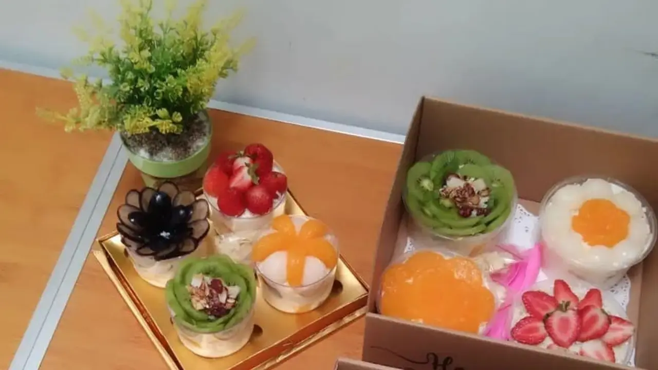 Berawal dari Bekal Kantor, Cals Kitchen Sukses Hadirkan Salad Buah dan Puding yang Jadi Favorit Keluarga
