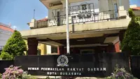 Gedung DPRD Surabaya. (Istimewa)