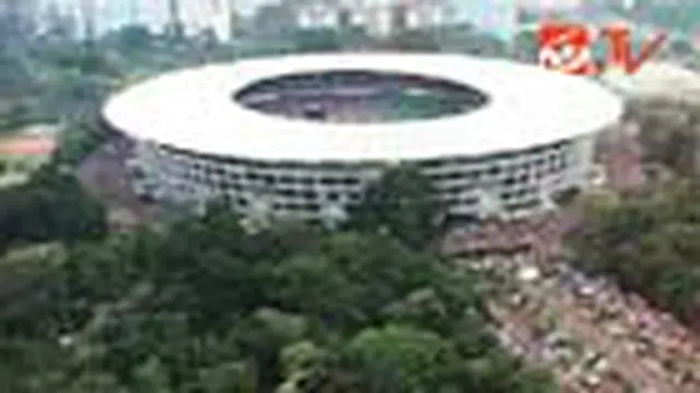Pendukung Timnas Memerahkan GBK