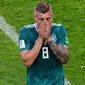 Gelandang timnas Jerman, Toni Kroos bereaksi pada pertandingan Grup F melawan Korea Selatan di Kazan Arena, Rusia, Rabu (27/6). Langkah Jerman terhenti di Piala Dunia 2018 setelah kalah dari Korsel. (Luis Acosta / AFP)
