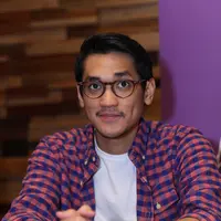 Pendatang baru di industri musik semakin banyak bermunculan. Hal itu tidak membuat solois Afgan merasa tersaingi atau takut. (Andy Masela/Bintang.com)